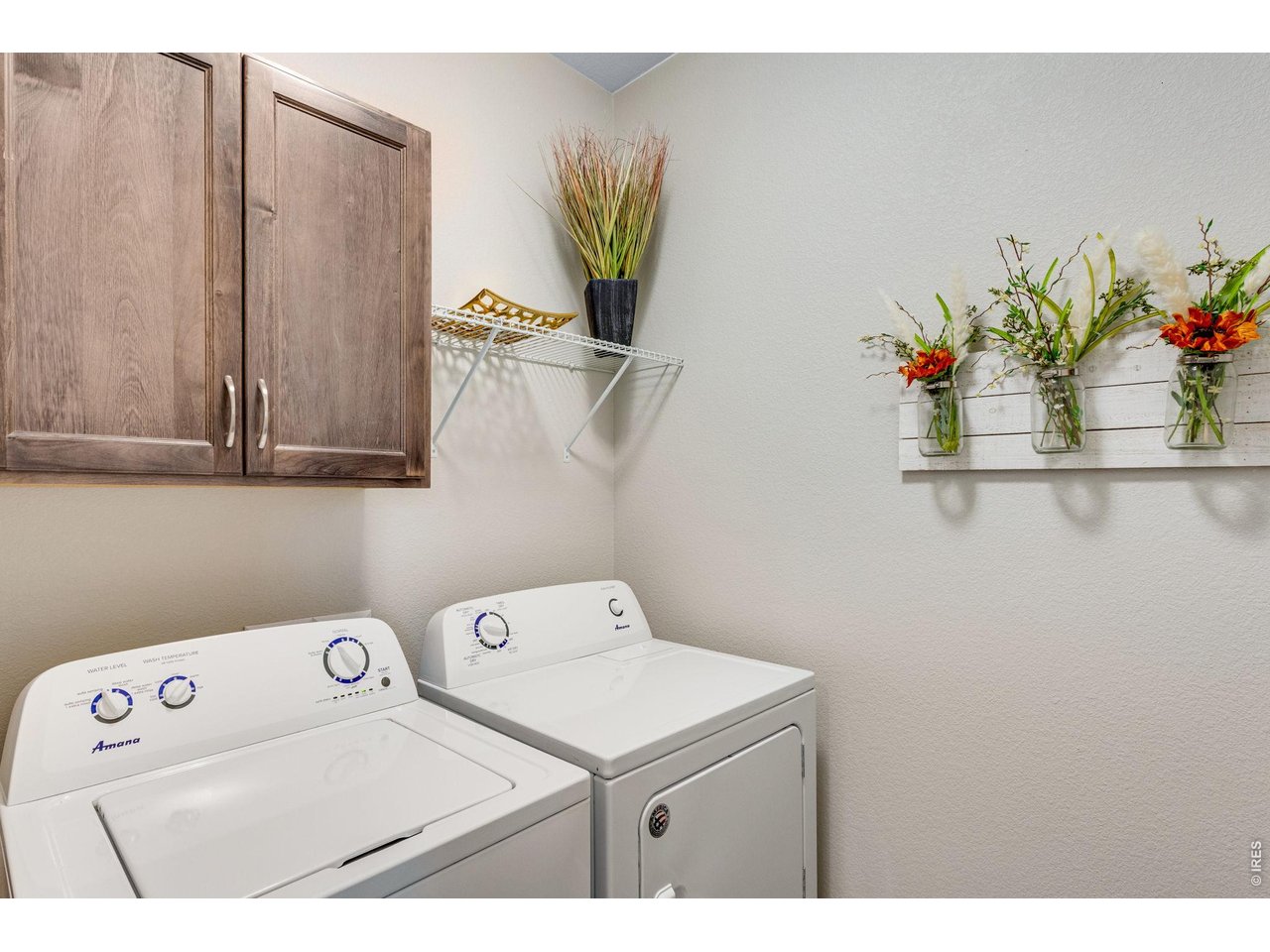 Upstair laundry close to bedrooms