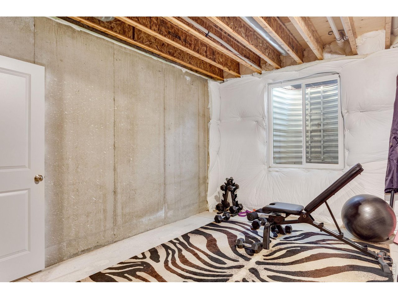 Unfinished basement great for workout room or extra storage