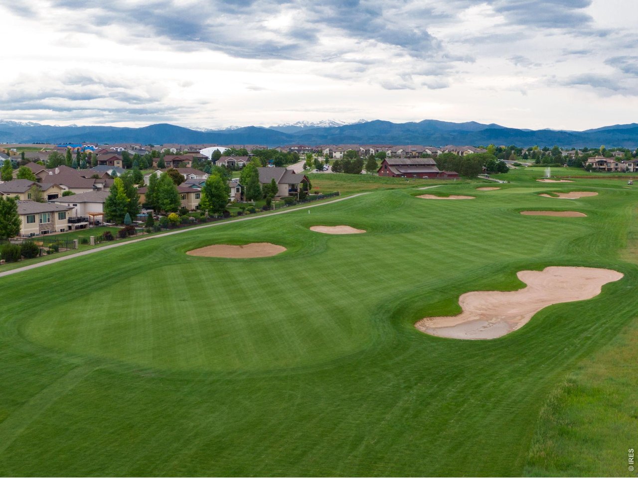 Conviently located in highland meadows and golf coarse