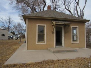 406 Hamilton St Sterling, CO 80751