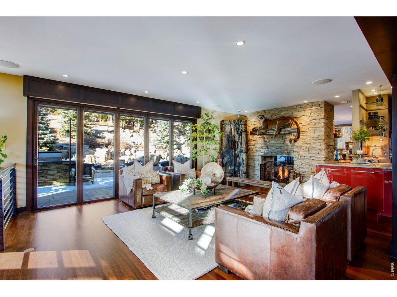 The main floor provides the perfect place for entertaining guests. The living room, kitchen, and even back patio come together with seamless transitions, allowing for a great flow of traffic.