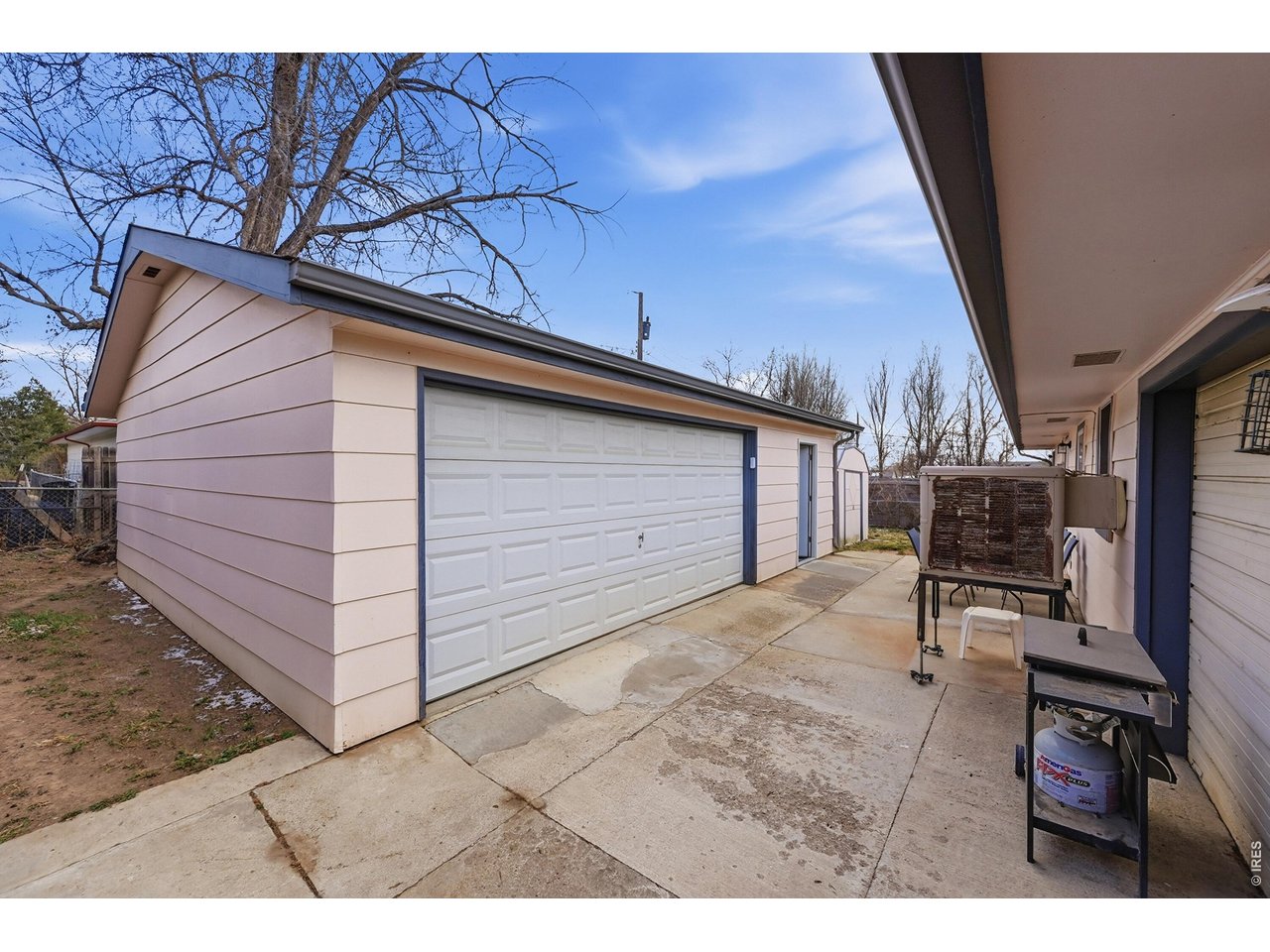 Detached Shop 29.5 x 23.1 