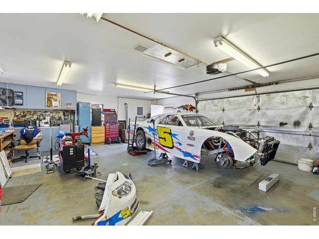 Property Photo 26 Large enough for a race car