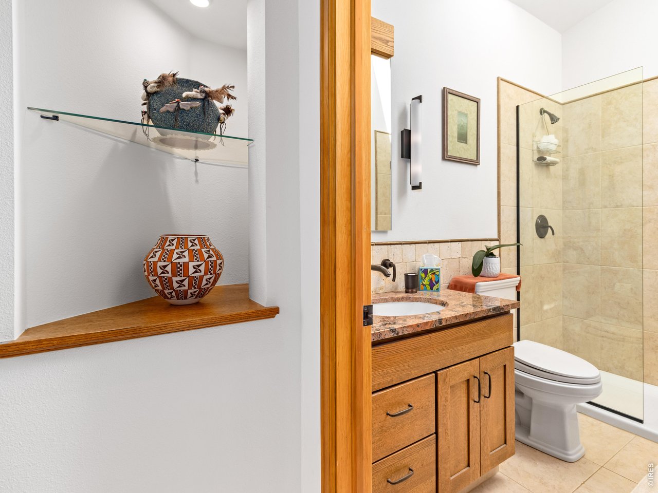 Art Niches to Showcase Your Treasures
