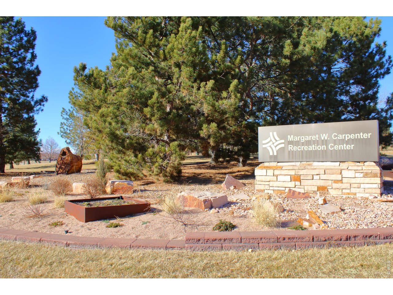 Margaret Carpenter City Rec-center is less than a mile away.