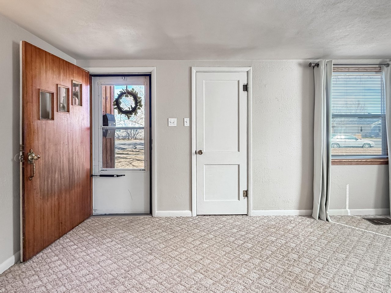 Front Entry & Closet