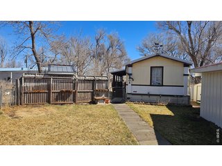 804 Warren St Weldona, CO 80653