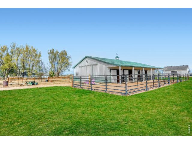 Property Photo 32 Horse runs with arena