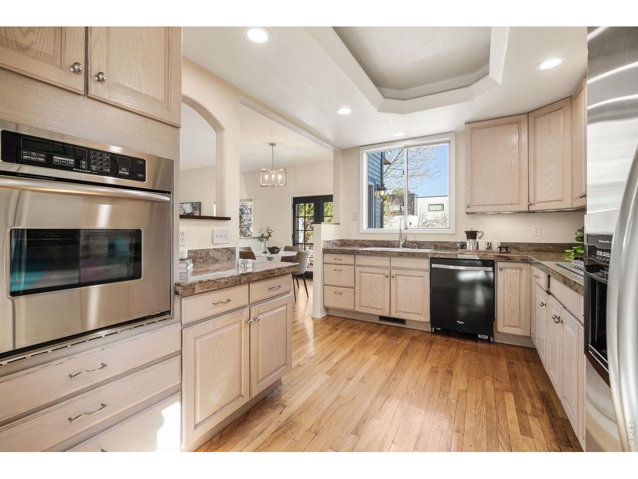 Gourmet chef's kitchen with high end appliances. 