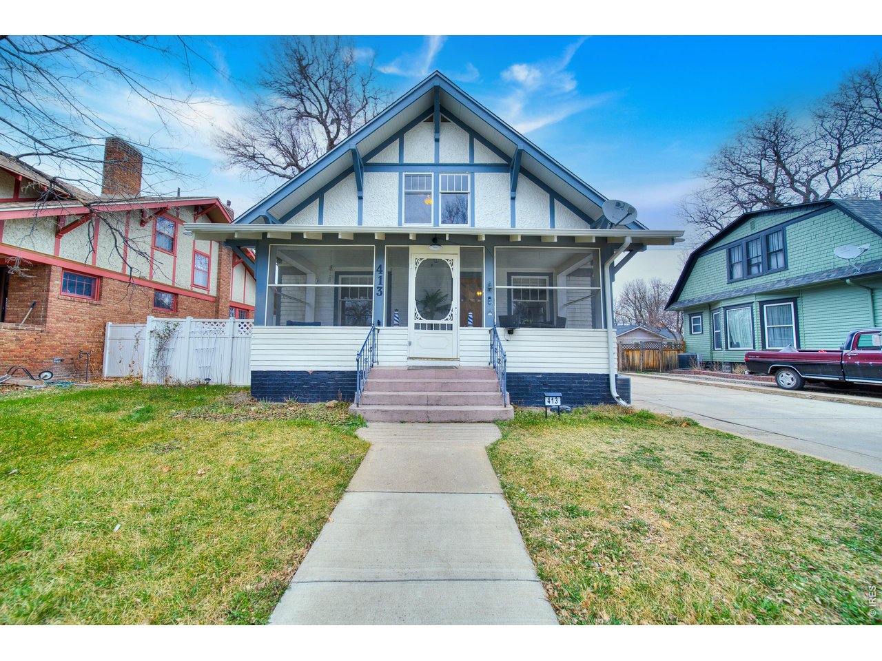 Property Photo 3 Front of House