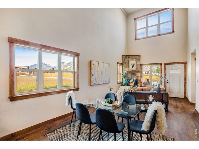 Property Photo 8 End unit features extra windows!