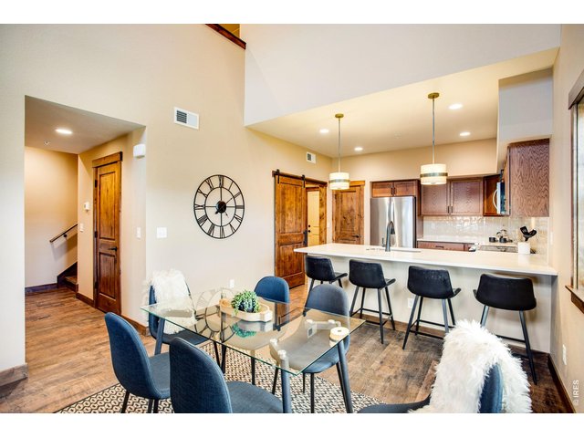 Property Photo 10 Dining room and kitchen