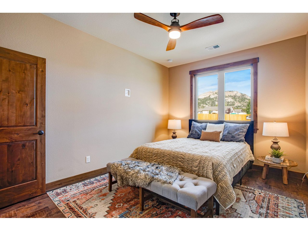 Main floor primary bedroom