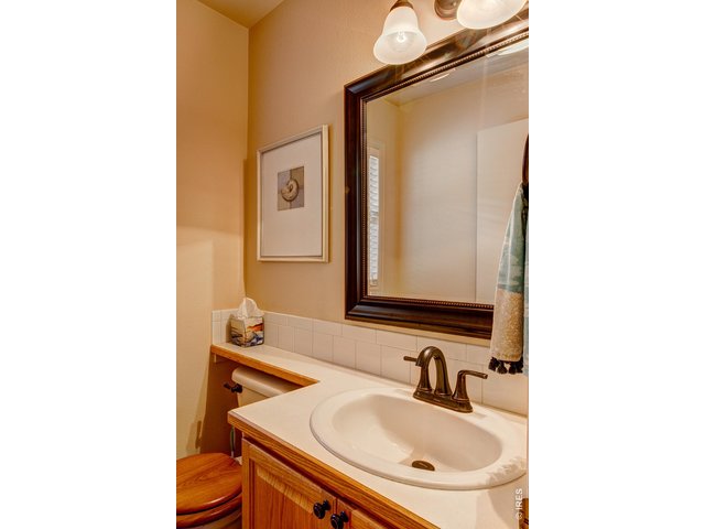 Property Photo 22 Guest 1/2 bath
