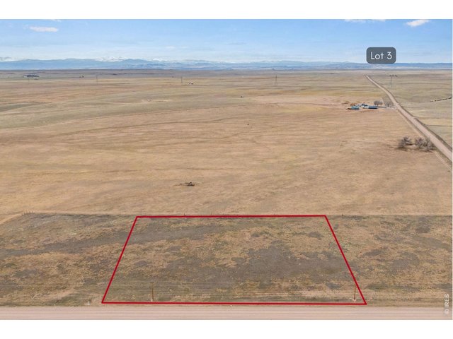 Property Photo 3 Unwind in the serenity of wide-open skies and rolling terrain. Build your dream home here in Carr