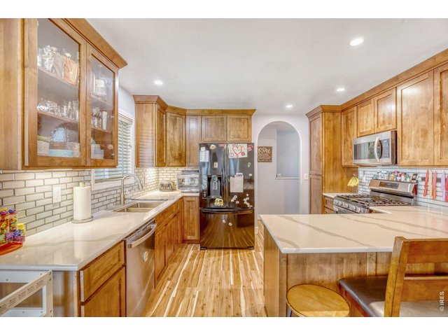 Property Photo 6 Kitchen