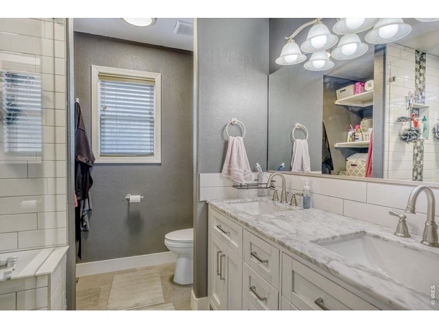 Property Photo 15 Master BAth