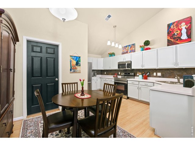 Property Photo 8 Open kitchen & dining room
