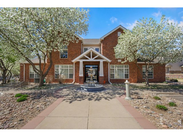 Property Photo 22 Stunning clubhouse with fitness center, hot tub, & pool