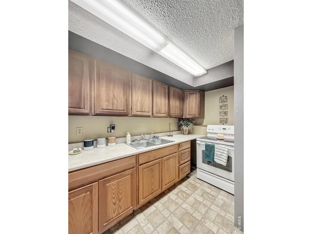 Property Photo 25 Basement Kitchen