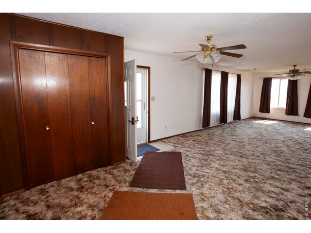Property Photo 7 Living room