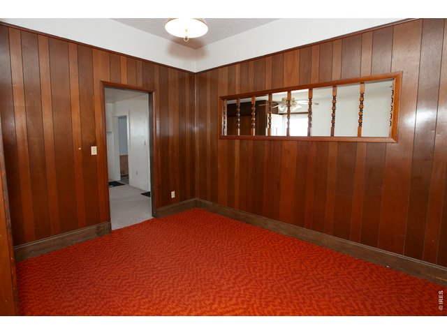Property Photo 18 Dining room