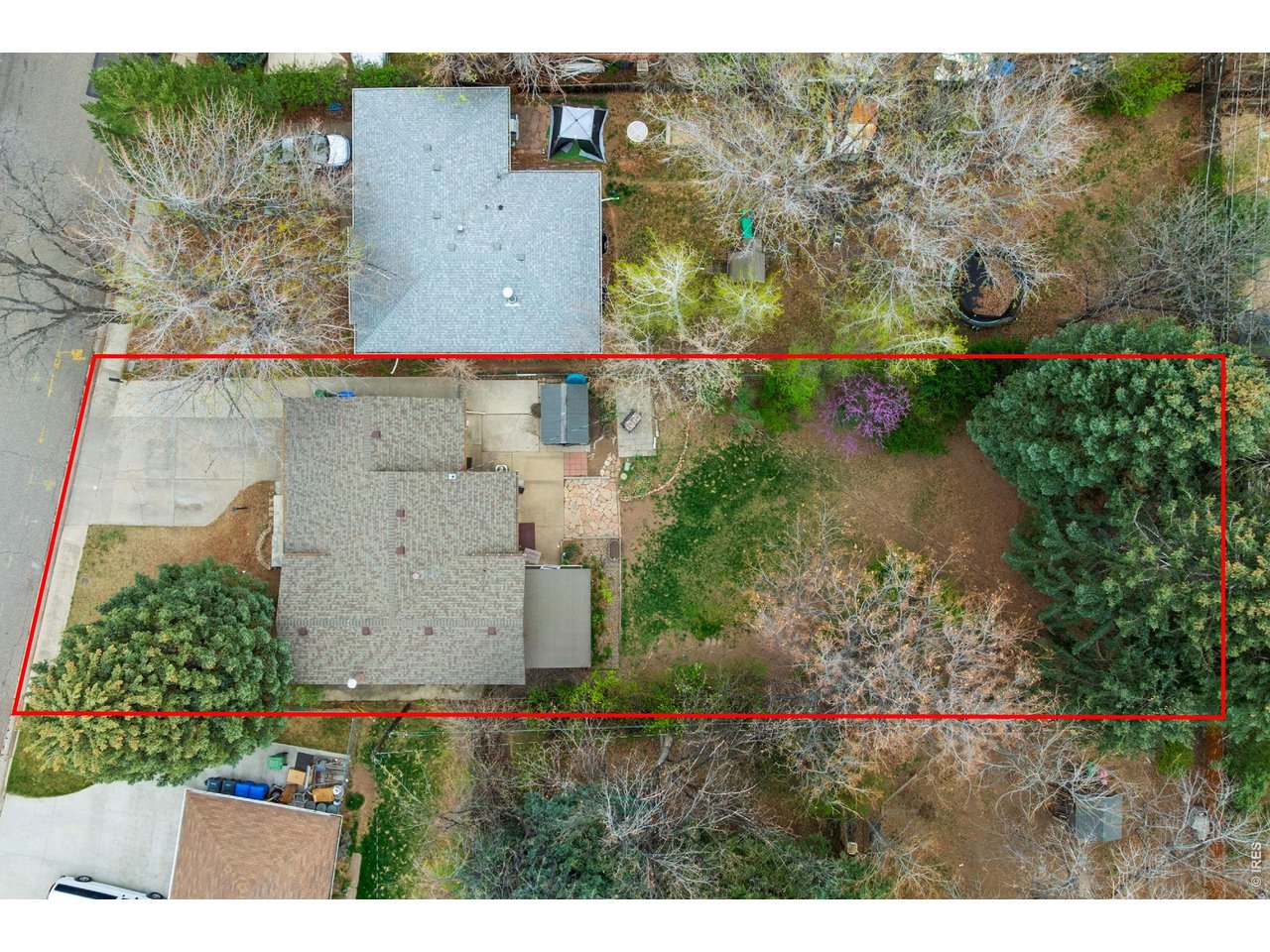 Lot lines are approximate