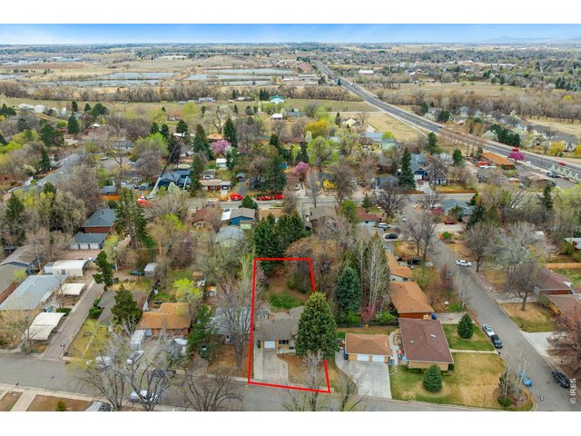 Property Photo 3 Lot lines are approximate