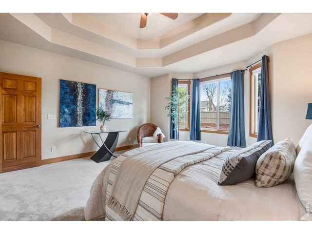 Property Photo 19 Large Bay window and sitting area. Dual tray ceiling - stunning Primary suite! 