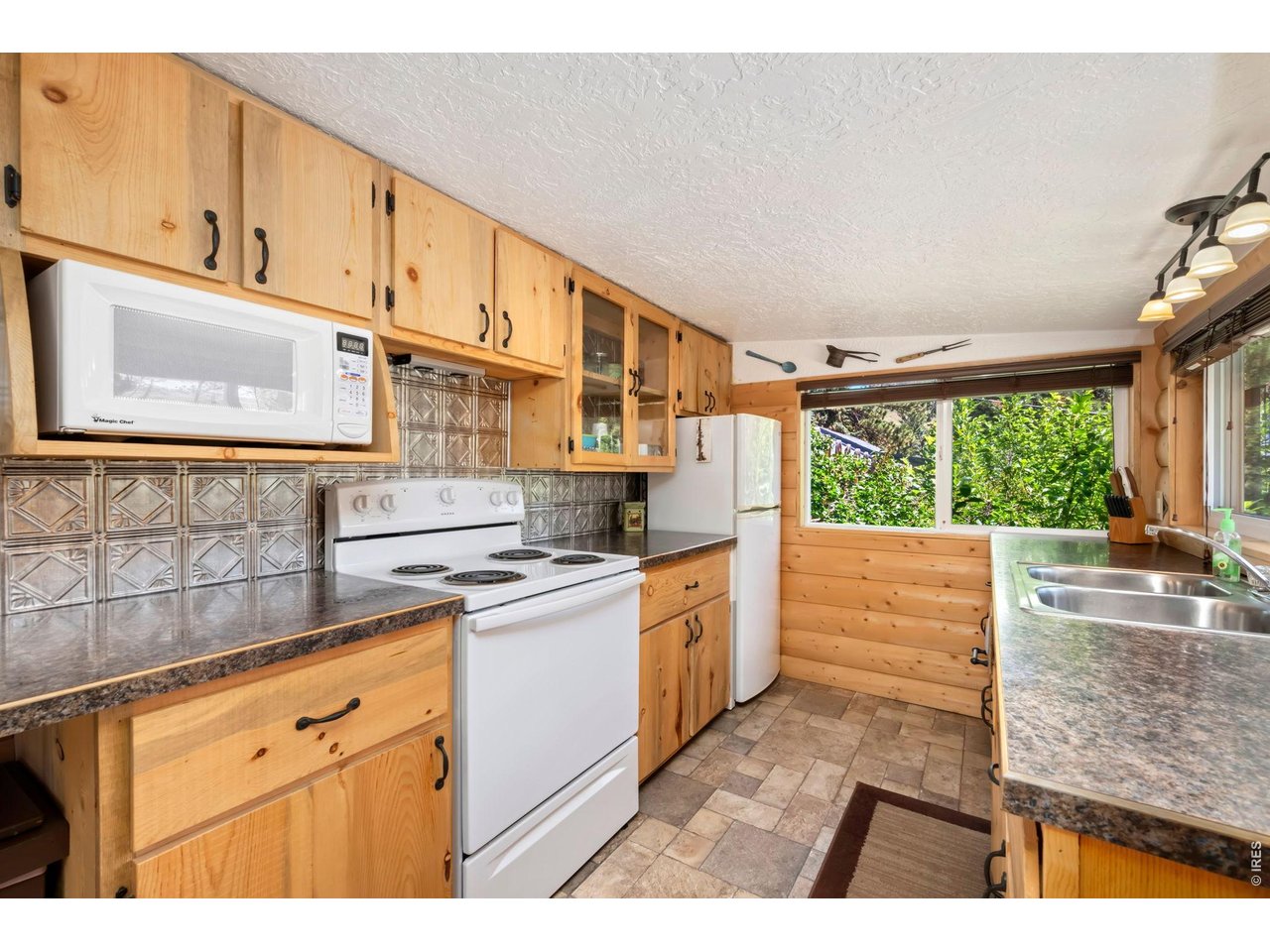 Kitchen with all the appliances you need