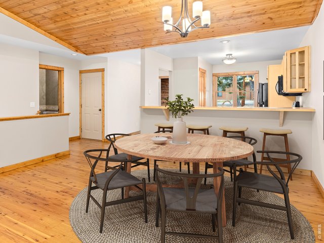 Property Photo 4 Dining Area