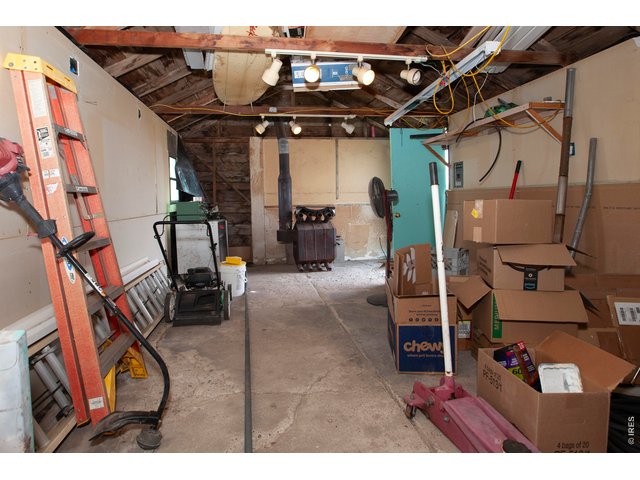 Property Photo 35 Garage