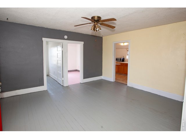 Property Photo 7 Entry