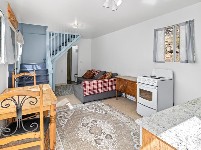 Property Photo 36 Furniture included
