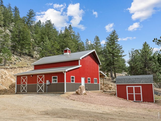 Property Photo 42 Unique living in the mountains