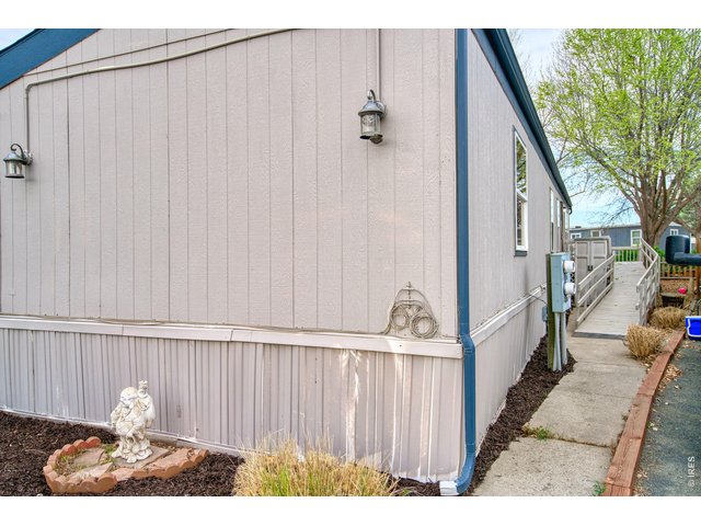 Property Photo 15 Accessable ramp