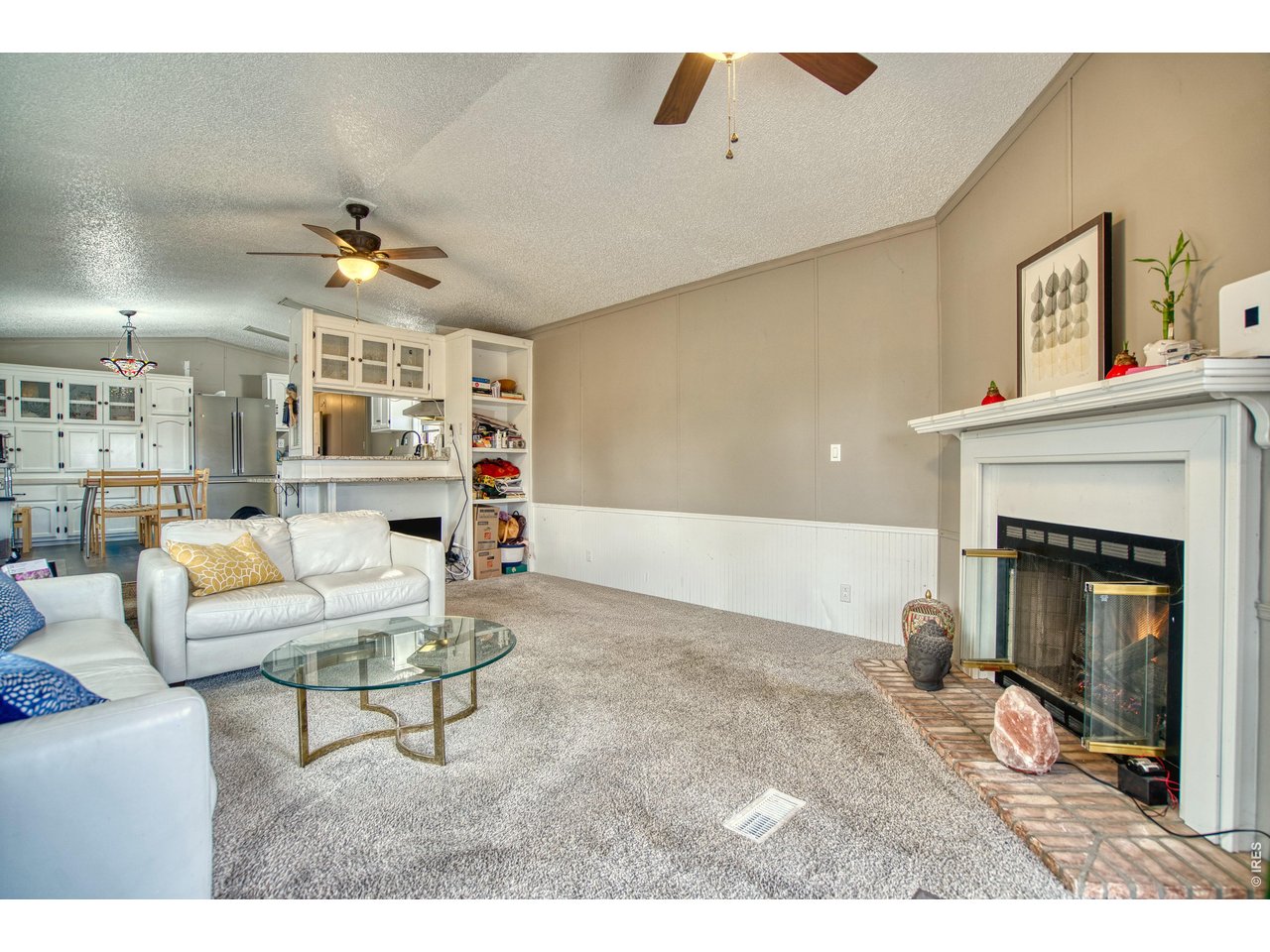Property Photo 4 Open floorplan