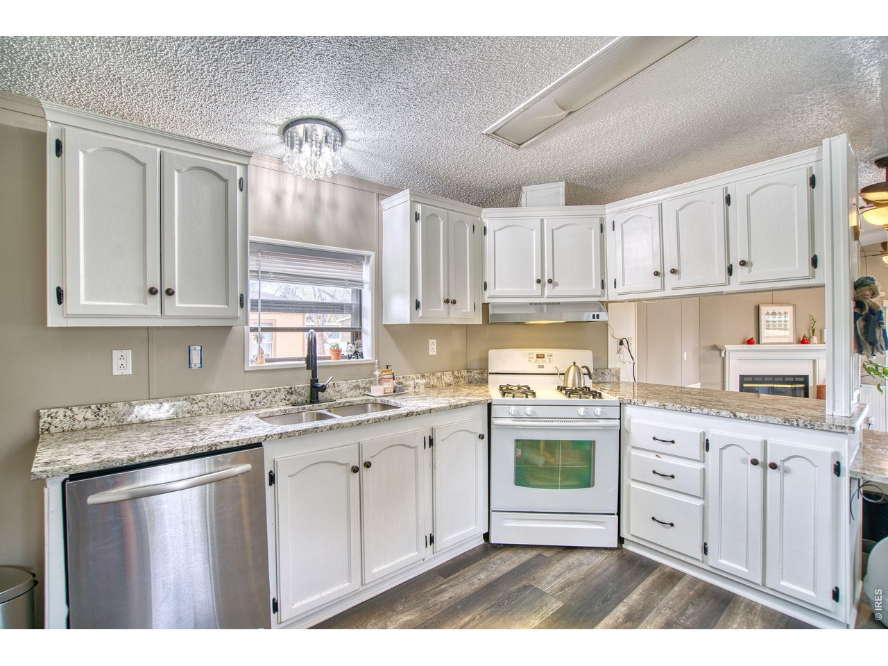 Property Photo 1 Updated kitchen