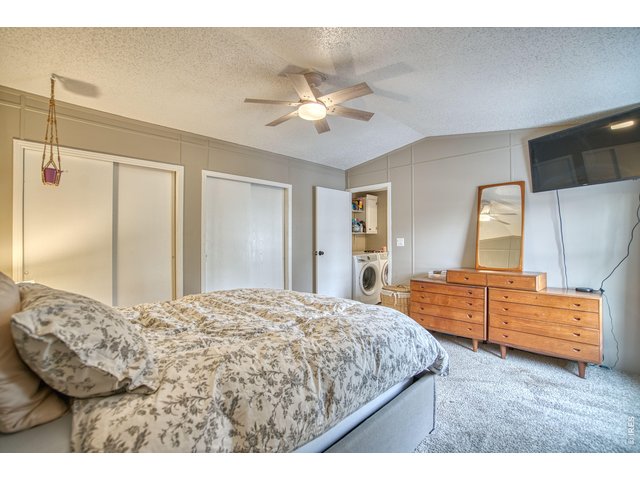 Property Photo 10 Plenty of closet space