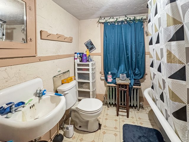Property Photo 8 Unit A Bathroom