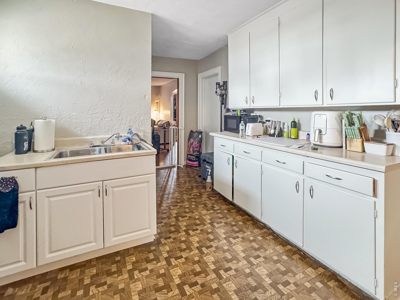 Unit B Kitchen