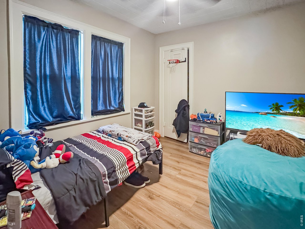 Unit B Bedroom 2