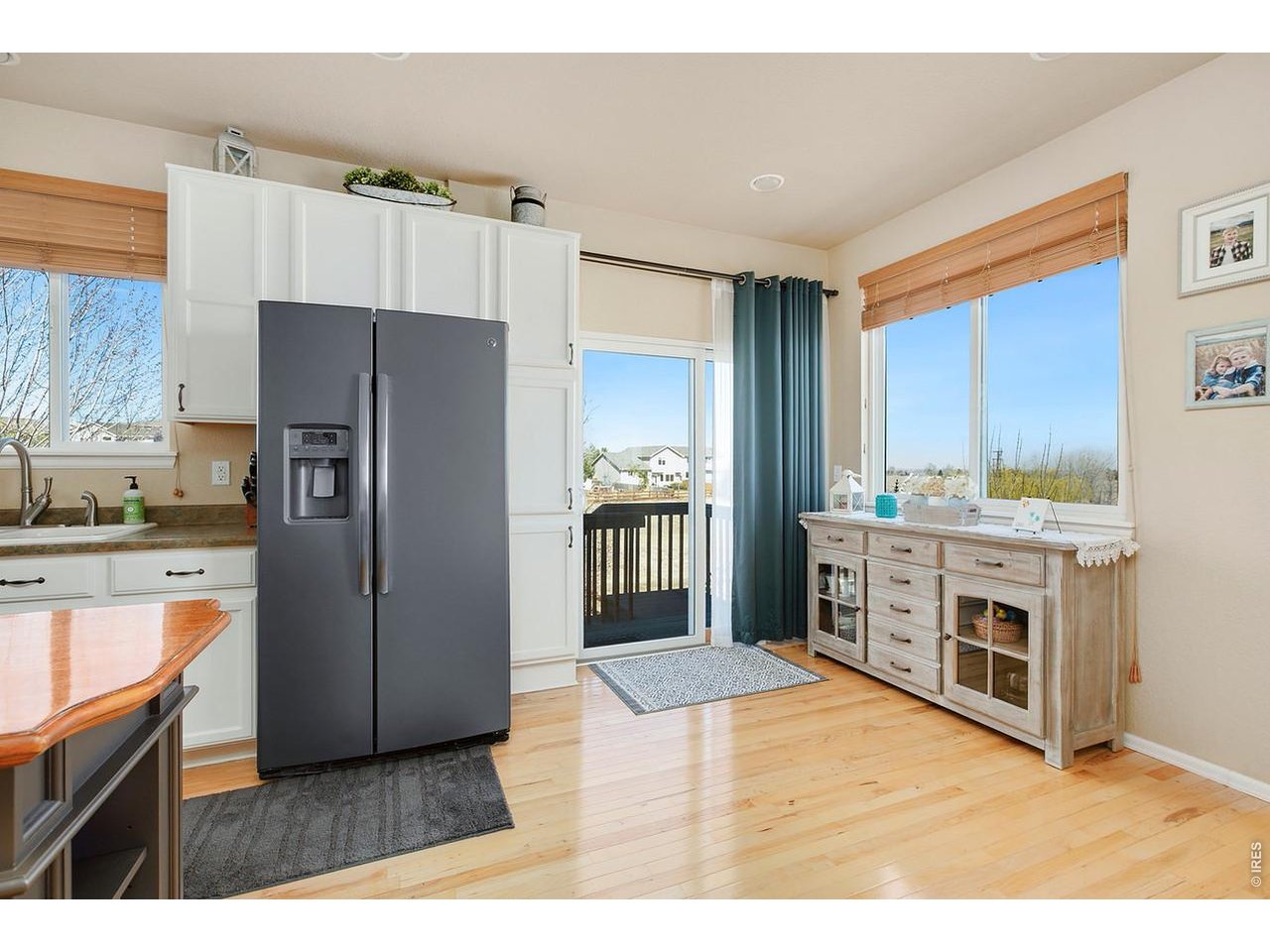 Property Photo 9 Beautiful hardwoods throughout Kitchen and Dining areas