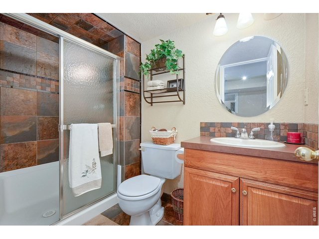 Property Photo 30 3/4 Bath in Basement