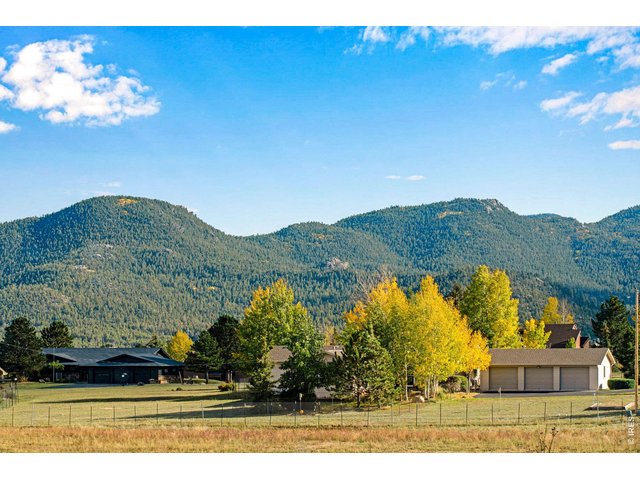 Property Photo 49 Surrounding mountains!
