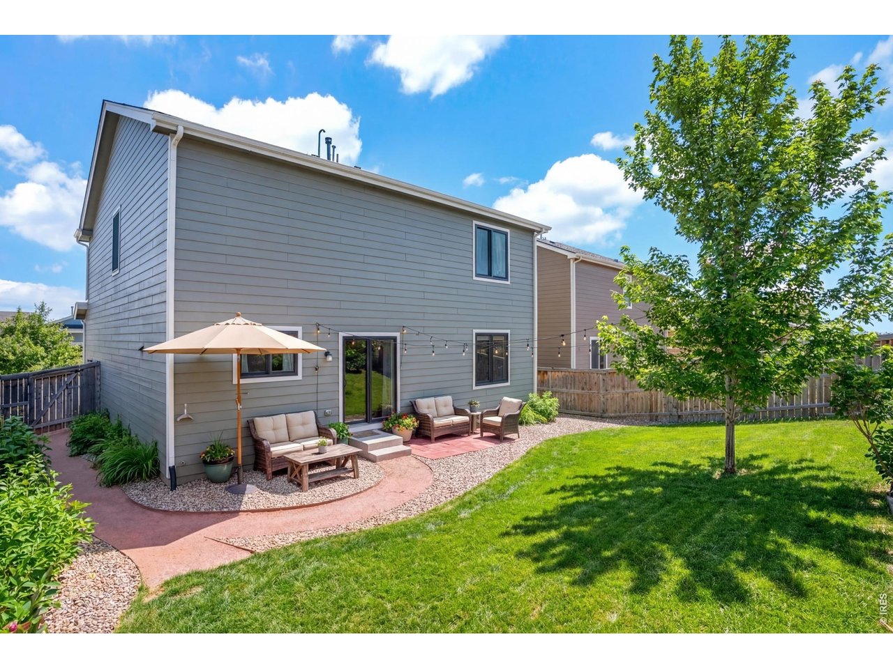 Whether you're hosting gatherings, letting pets roam freely, or simply unwinding in the fresh air, this enclosed space provides peace of mind!