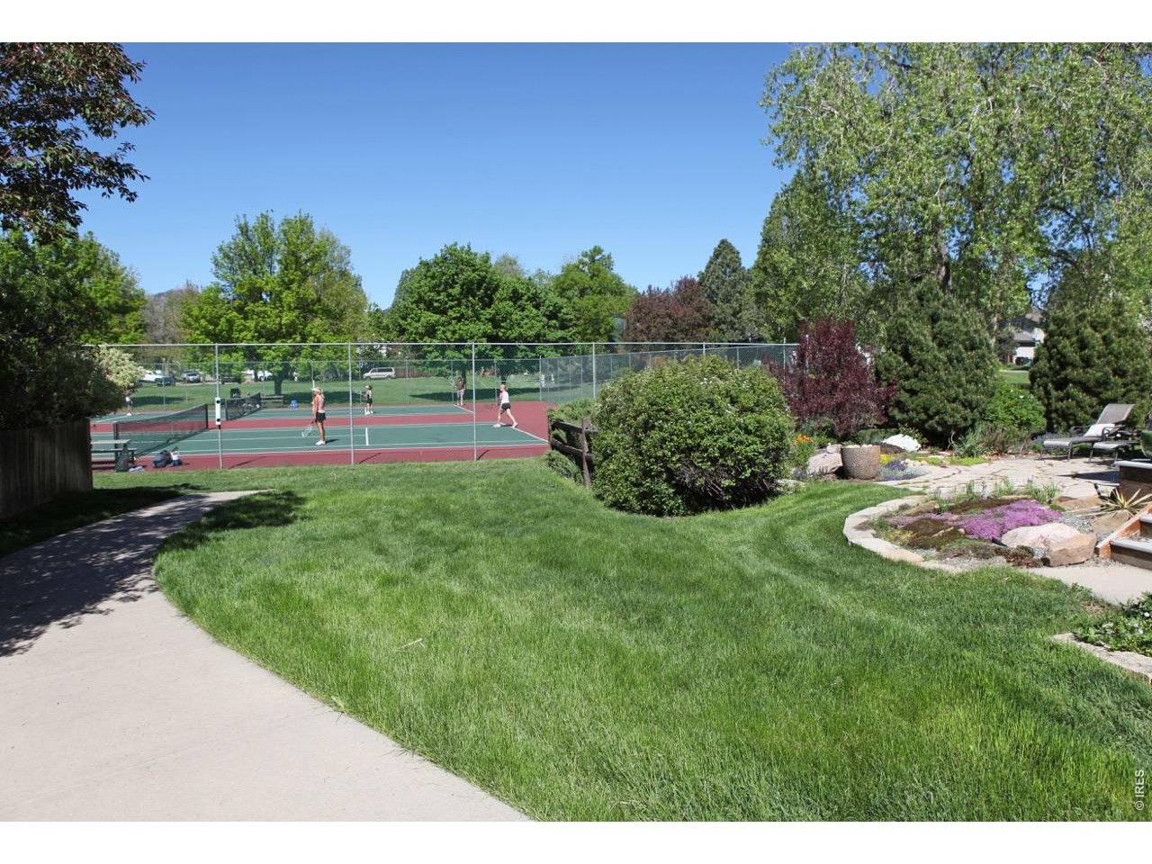 N Palo Park