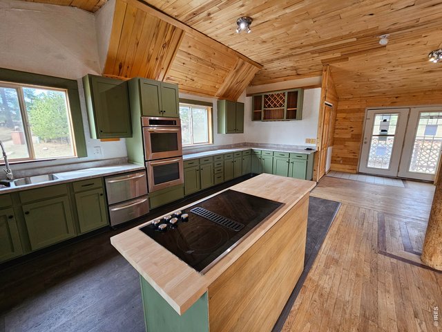 Property Photo 17 