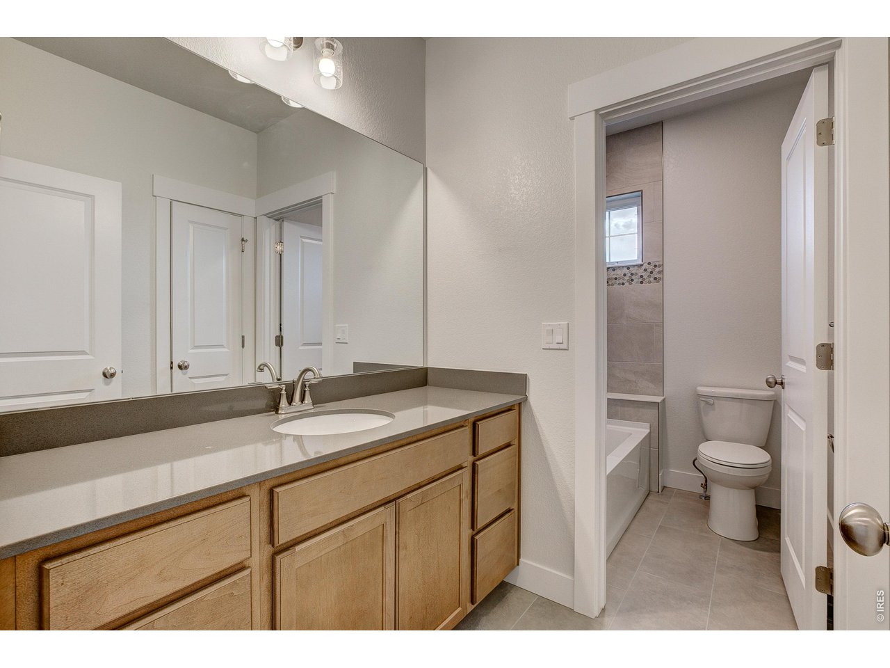 Property Photo 26 Shared bathroom upstairs