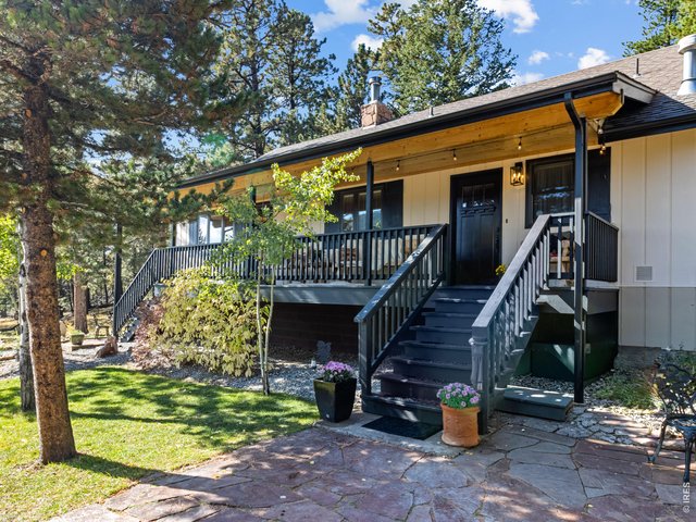 Property Photo 19 Covered front porch
